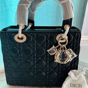 Leather very cute bag